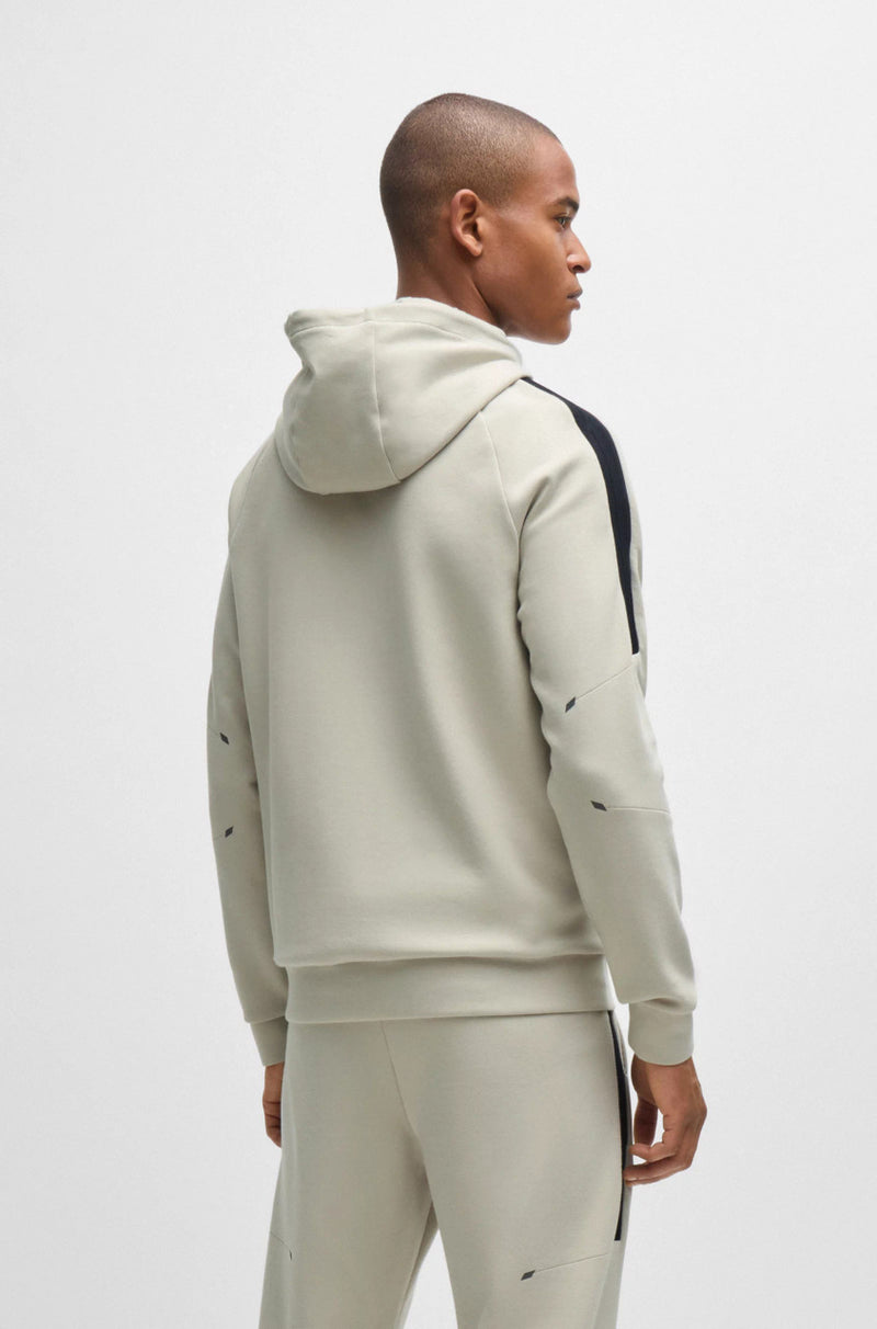Conjunto Chaqueta y Pantalón deportivo Boss