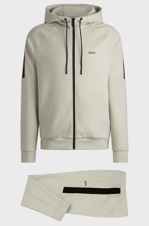 Conjunto Chaqueta y Pantalón deportivo Boss
